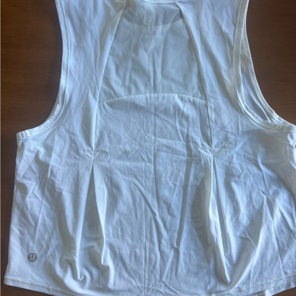 Lululemon Sculpt Cropped Tank Top Pleated White - Worn Once - Picture 3 of 3
